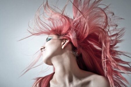 How to Take Out Frizz From Synthetic Wigs