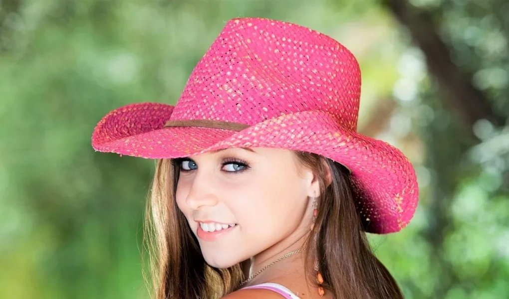 What Makes a Pink Cowgirl Hat the Perfect Gift for Girls and for the